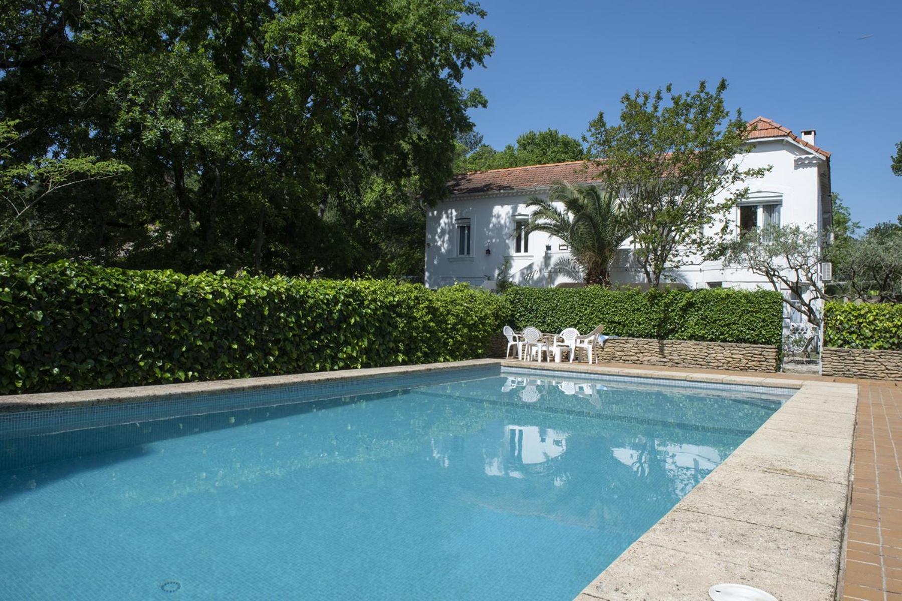 La Villa Plaisance - Maison Et Chambres D Hotes A Proximite De Chateaneuf-Du-Pape Bédarrides Exterior foto